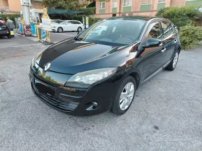 Usata Renault Mégane III 110 CV (80 kW) 2011 Nero Berlina
