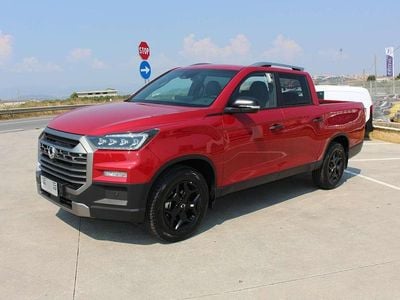 Nuova Ssangyong (KGM) Rexton 201 CV (147 kW) 2025 Rosso SUV