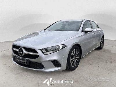 Usata Mercedes A150 Business 150 CV (110 kW) 2021 Argento Berlina
