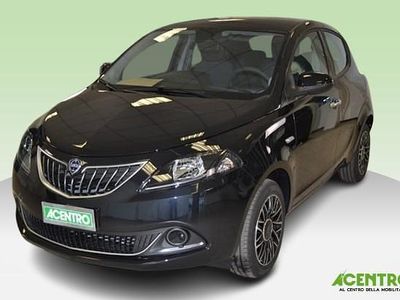 Usata Lancia Ypsilon 70 CV (51 kW) 2024 Verde Utilitaria