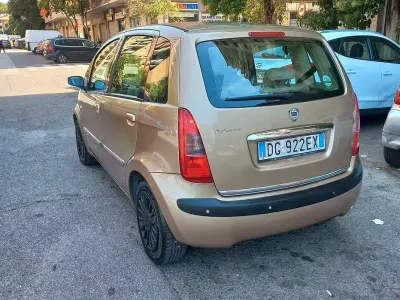 Usata Lancia Musa 95 CV (69 kW) 2007 Monovolume
