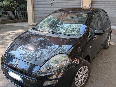 Usata Fiat Punto 77 CV (56 kW) 2012 Nero Utilitaria