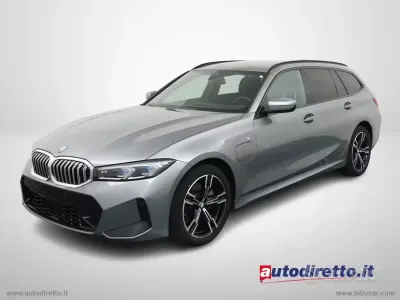 Usata BMW 330 M Sport 184 CV (135 kW) 2025 Grigio Station wagon