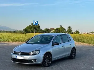 Używany VW Golf VII Style 105 KM (77 kW) 2012 Szary Sedan/Limuzyna