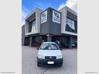 Usata Fiat Punto 60 CV (44 kW) 2004 Bianco Utilitaria