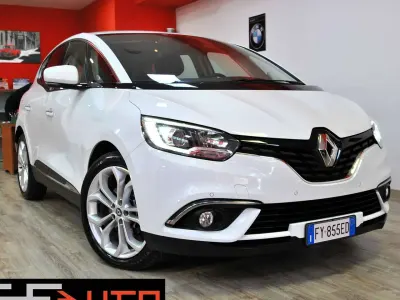 Usata Renault Scénic IV 120 CV (88 kW) 2019 Bianco Monovolume
