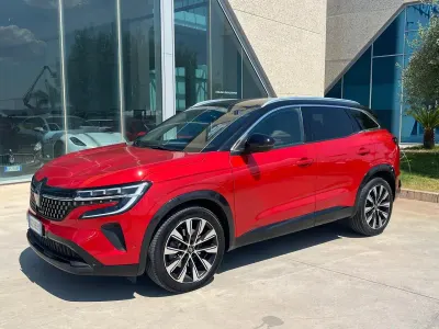 Usata Renault Austral Techno 131 CV (96 kW) 2023 Rosso SUV