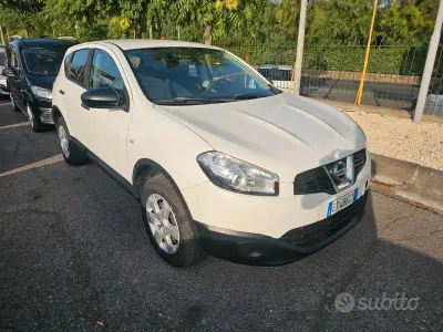 Usata Nissan Qashqai Acenta 110 CV (80 kW) 2014 Bianco SUV