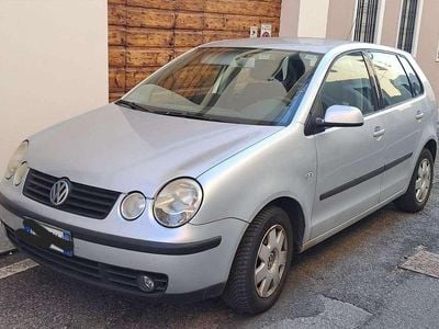 Argento Usata 2002 VW Polo Comfortline Berlina | 1500 € (Buon prezzo)
