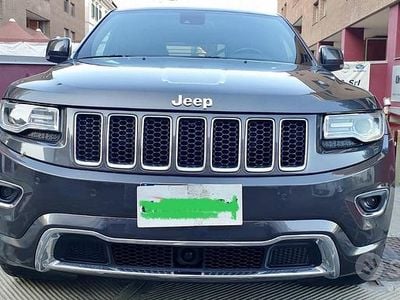 Usata Jeep Grand Cherokee Overland 243 CV (178 kW) 2016 Grigio SUV