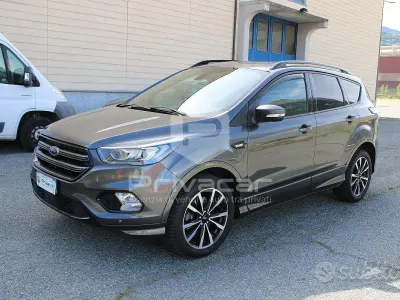 Usata Ford Kuga ST 150 CV (110 kW) 2019 Grigio SUV