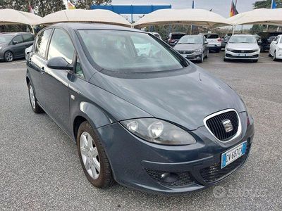 Occasion Seat Altea Style 105 ch (77 kW) 2009 Gris Monospace