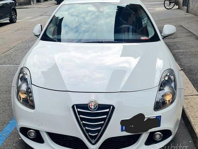 Usata Alfa Romeo Giulietta 120 CV (88 kW) 2016 Bianco Utilitaria