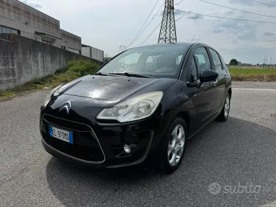 Occasion Citroën C3 Exclusive 68 ch (50 kW) 2012 Noir Citadine