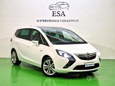 Usata Opel Zafira Tourer Cosmo 165 CV (121 kW) 2014 Bianco Monovolume