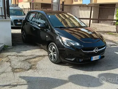 Usata Opel Corsa Innovation 69 CV (50 kW) 2017 Nero Utilitaria