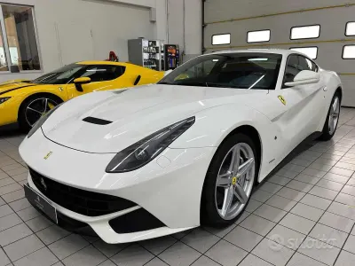 Usata Ferrari F12 741 CV (545 kW) 2013 Bianco Coupé