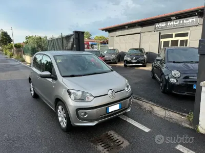 Usata VW up! 60 CV (44 kW) 2016 Grigio Utilitaria