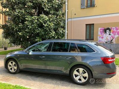 usata Skoda Superb SuperbIII 2016 Wagon 2.0 tdi Executive 150cv dsg