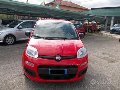 Usata Fiat Panda 69 CV (50 kW) 2019 Rosso Utilitaria
