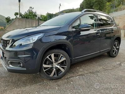 Usata Peugeot 2008 100 CV (73 kW) 2018 Grigio SUV