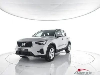 Nuova Volvo XC40 163 CV (119 kW) 2026 Vapour grey SUV