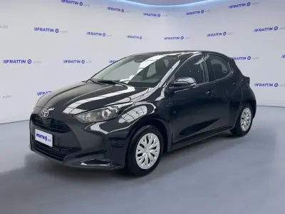 Usata Toyota Yaris Active 116 CV (85 kW) 2025 Nero Utilitaria