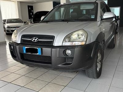 Usata Hyundai Tucson Active 140 CV (102 kW) 2007 Grigio SUV
