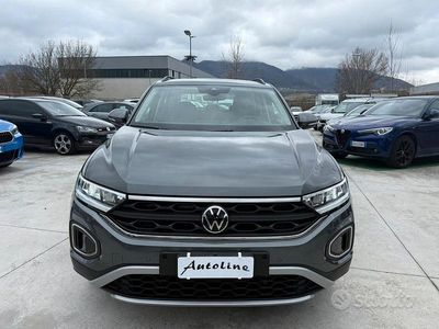 Usata VW T-Roc Life 116 CV (85 kW) 2022 Grigio SUV