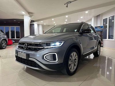 Usata VW T-Roc Style 116 CV (85 kW) 2024 Grigio SUV