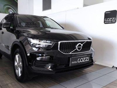 Usata Volvo XC40 Momentum 129 CV (94 kW) 2020 Nero SUV