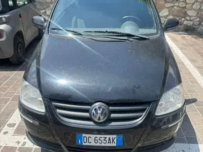 Usata VW Fox 54 CV (39 kW) 2006 Nero Utilitaria