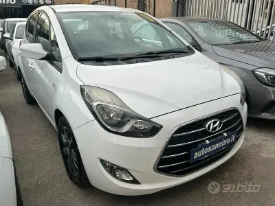 Usata Hyundai ix20 125 CV (91 kW) 2019 Bianco Utilitaria