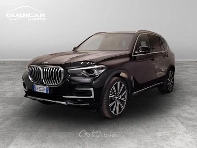 Begagnad BMW X5 xLine 231 HK (169 kW) 2022 Svart SUV