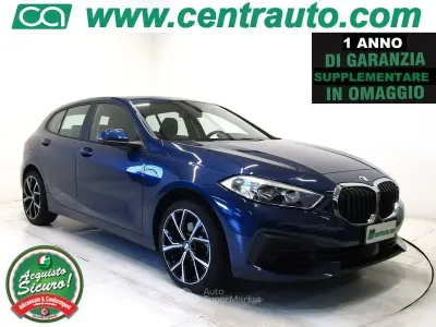 Usata BMW 116 Advantage 116 CV (85 kW) 2021 Blu scuro Utilitaria