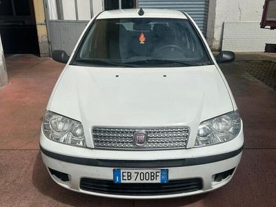 Usata Fiat Punto 60 CV (44 kW) 2010 Bianco Utilitaria