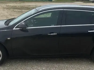 Usata Opel Insignia 136 CV (100 kW) 2016 Nero Station wagon