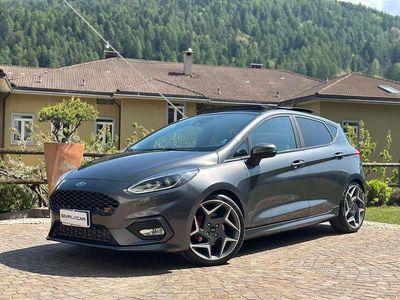 Begagnad Ford Fiesta ST 200 HK (147 kW) 2021 Grå Halvkombi