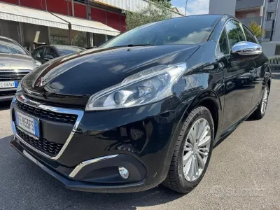 Occasion Peugeot 208 Allure 82 PK (60 kW) 2016 Zwart Hatchback