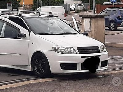 Occasion Fiat Punto 69 ch (50 kW) 2004 Blanc Citadine