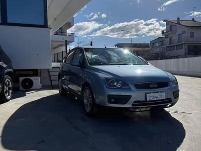 Usata Ford Focus 90 CV (66 kW) 2006 Blu Berlina