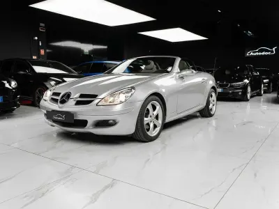 Usata Mercedes SLK200 Chrome 163 CV (119 kW) 2006 Argento Cabrio