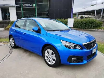 Usata Peugeot 308 131 CV (96 kW) 2021 Blu/azzurro Berlina
