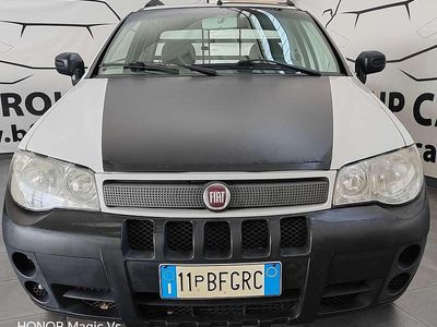 Usata Fiat Strada 86 CV (63 kW) 2011 Bianco Pick-up