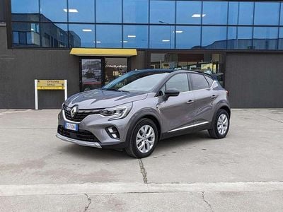 Usata Renault Captur Intens 101 CV (74 kW) 2022 Grigio SUV