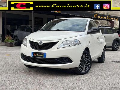 Usata Lancia Ypsilon Gold 69 CV (50 kW) 2018 Nero Utilitaria