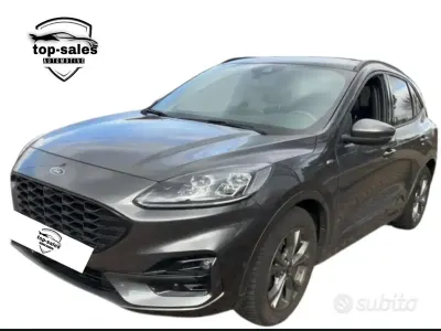 Usata Ford Kuga ST-Line 120 CV (88 kW) 2022 Grigio SUV