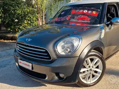 Usata Mini Cooper D Countryman 111 CV (81 kW) 2014 Grigio SUV