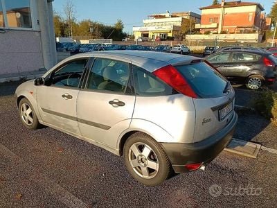 Usata Ford Focus 2004 Grigio Berlina