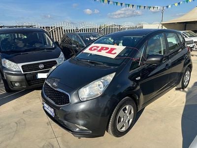 Nero Usata 2015 Kia Venga Utilitaria | 7990 € (Buon prezzo)
